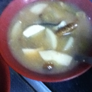 京芋とゴボウと大根の味噌汁